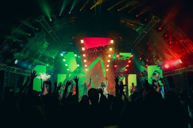 5 Ways Event Lighting and Sound Affect Audience Comfort